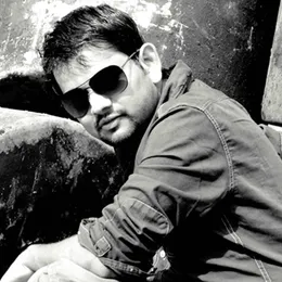 Portrait of Manu Solanki